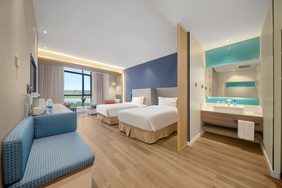 Standard Room, 2 Twin Beds, River View