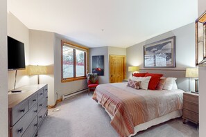 3 chambres, fer et planche à repasser, accès Internet, draps fournis