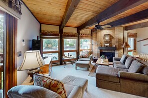 TV, fireplace, DVD player