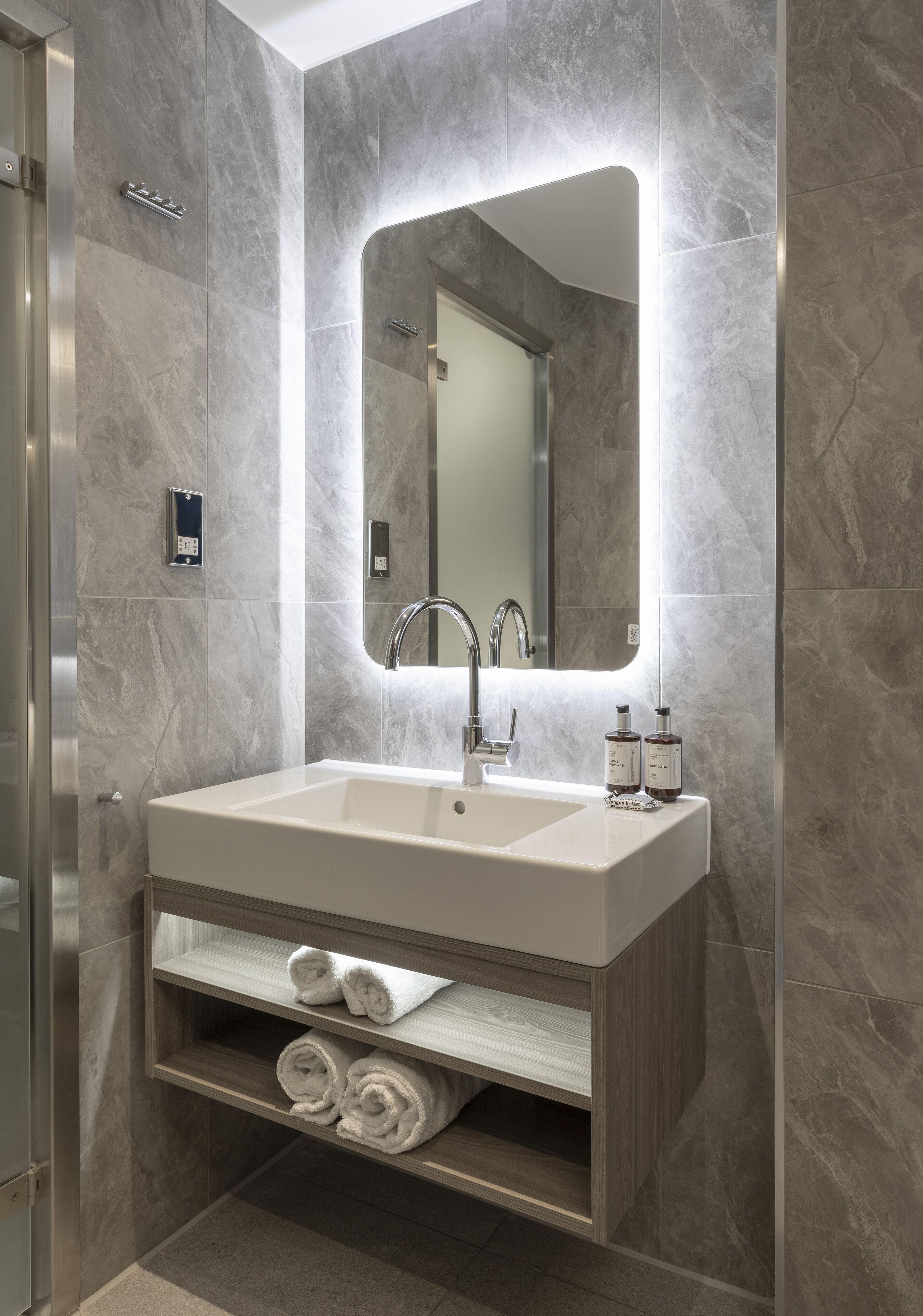 Photo - hub Edinburgh City Centre - Haymarket