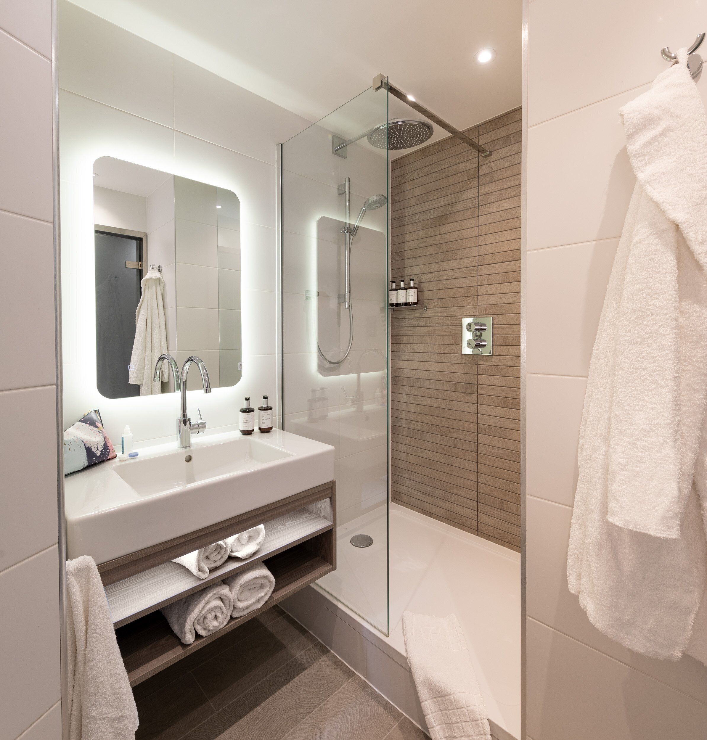 Hair dryer, towels