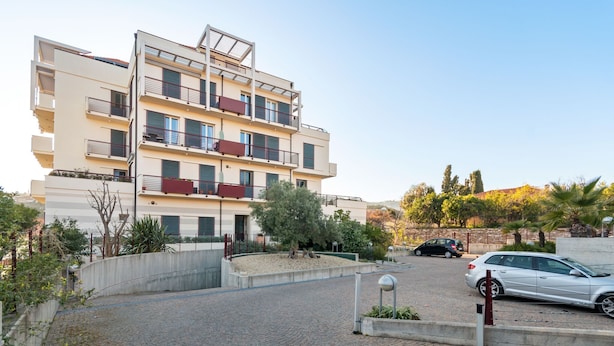 Unclassified image, 1 of 38, button - Pleasant Apartment in Diano Castello With Terrace (Diano Castello)