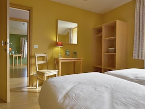 6 bedrooms, individually furnished - Luxury Holiday Home in Mettet With an Indoor Swimming Pool and Sauna (Mettet)
