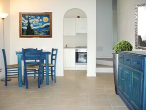 House | Dining - Holiday Home in Baja Sardinia Near Beach (Arzachena)