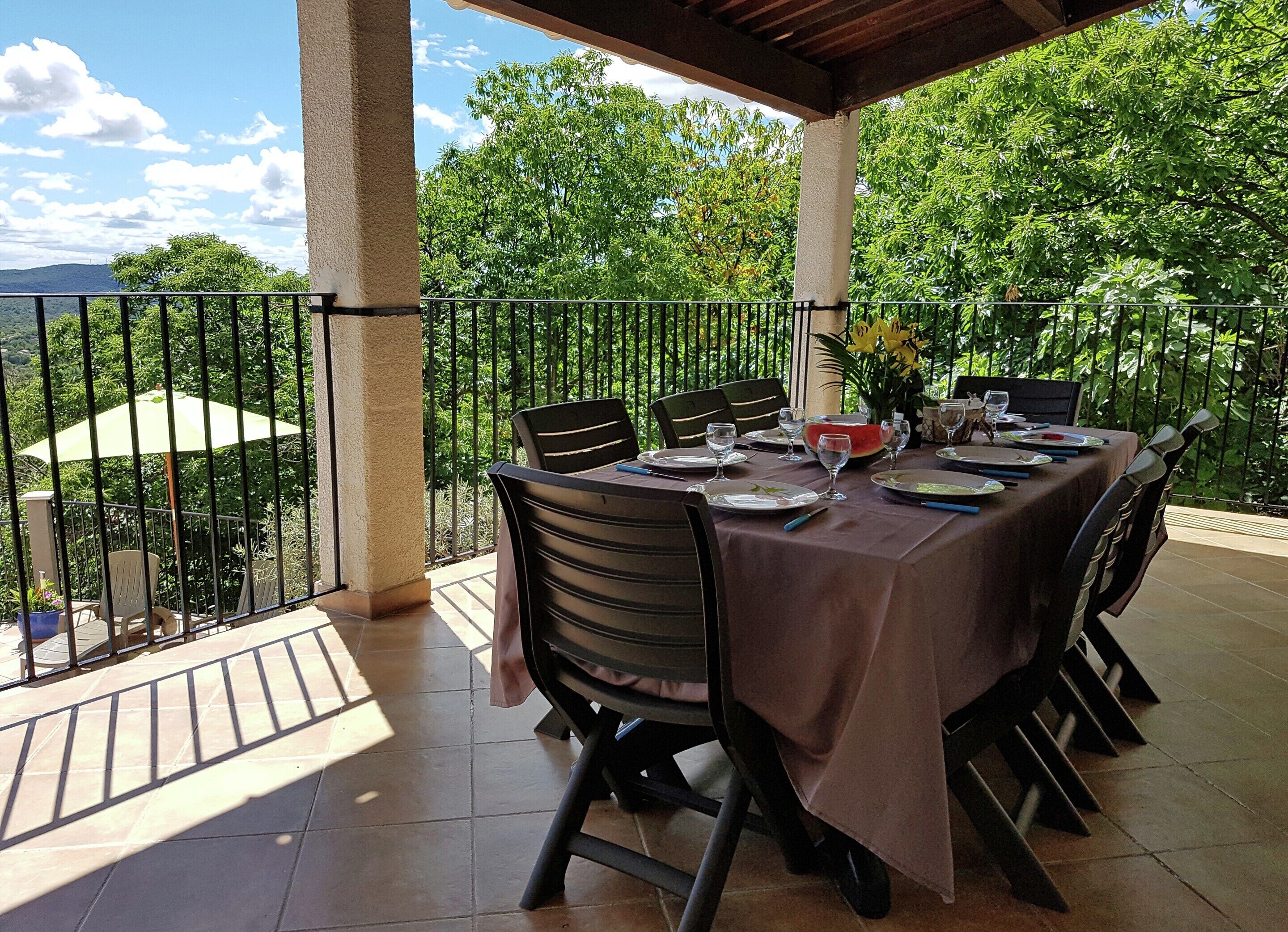 Vila | Balkon