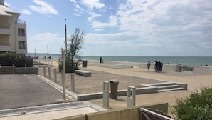 Beach/ocean view - A Pleasant Little Studio Apartment With a Terrace, 30 Metres From the Beach (Wissant)