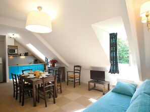 Apartment | Living room - Apartment in Erdeven Near Kerhillio Beach (Erdeven)