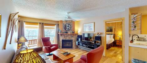 2 soverom, strykejern/-brett, internettilgang og sengetøy