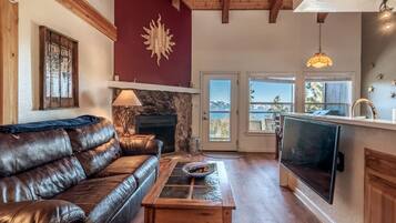 TV connectée, cheminée