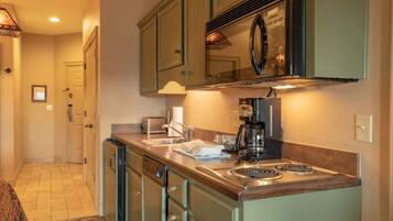 Coffee/tea maker, fridge, microwave, dishwasher