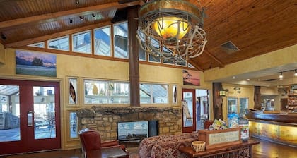 Big Cedar | Rustic Retreat | Pools, Lake & Adventure