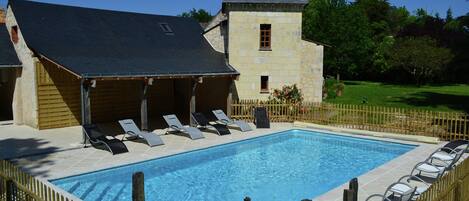 House | Pool