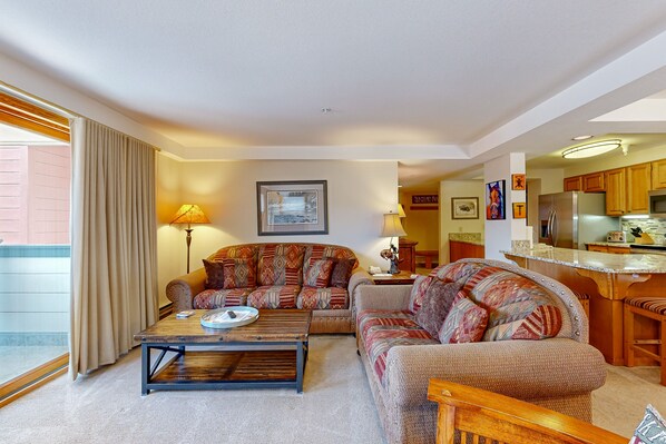 Televisión, chimenea