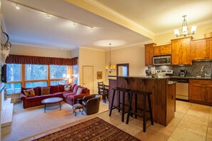 Televisio, takka, DVD-soitin