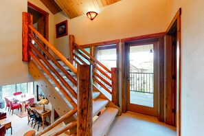 Interior - Large split-level condo with valley & mountain views plus hot tubs (Steamboat Springs)