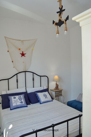 2 bedrooms, iron/ironing board, travel cot, free WiFi
