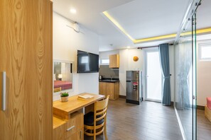 基础开间 | 特色装修、特色家居、办公桌、熨斗/熨衣板