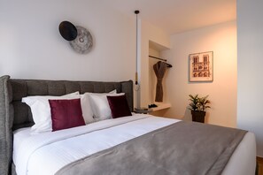 2 bedrooms, iron/ironing board, travel crib, free WiFi