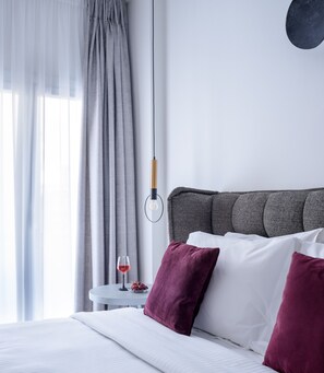 2 bedrooms, iron/ironing board, travel crib, free WiFi - Acropolis Grand Apartment (Athina)
