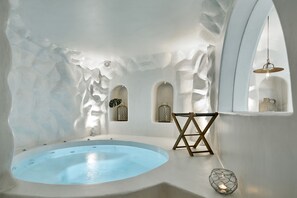 Superior Suite with Indoor Hot Tub | Private spa tub - Winery Hotel 1870 (Santorini)