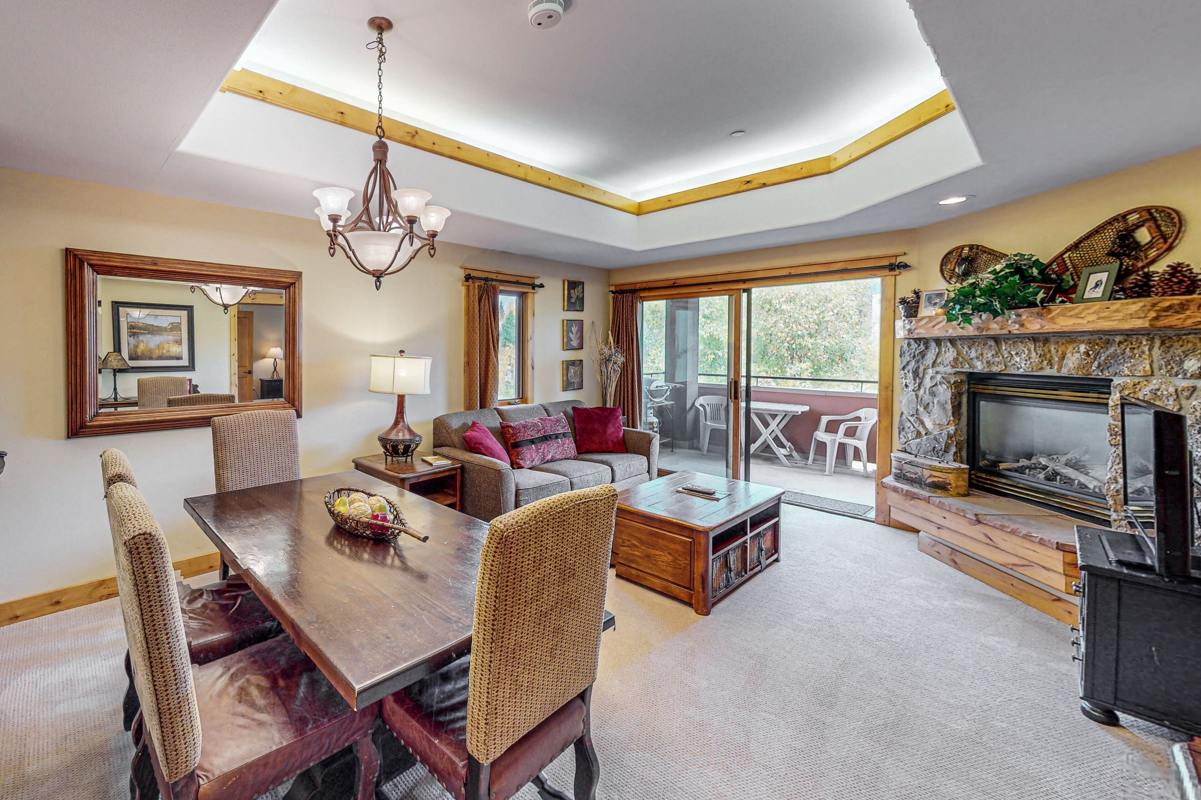 TV, fireplace, DVD player