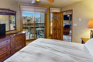 2 bedrooms, iron/ironing board, Internet, bed sheets