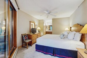 2 slaapkamers, een strijkplank/strijkijzer, gratis internet, beddengoed