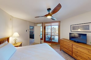 2 bedrooms, iron/ironing board, Internet, bed sheets