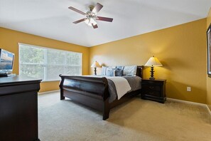 6 bedrooms, iron/ironing board, free WiFi, bed sheets