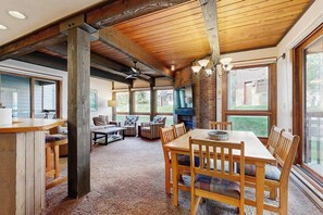 Interior - Lovely Steamboat condo near lift with hot tubs, pool & free shuttle (Steamboat Springs)