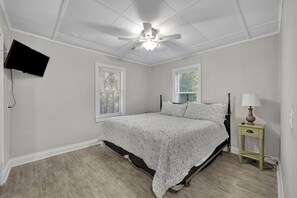 2 Schlafzimmer, Bügeleisen/Bügelbrett, kostenloses WLAN, Bettwäsche
