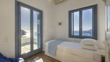 6 camere, ferro/asse da stiro