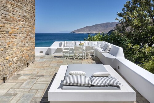 Andros 5 Up ·Andros Seaside Luxury Escape