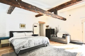 1 bedroom, desk, iron/ironing board, travel cot