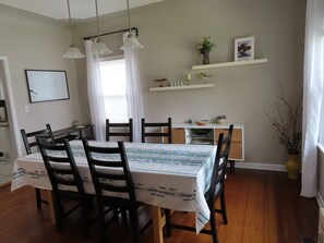 Dining - Spacious Heart of Loveland Bungalow with swingset and large yard (Loveland)