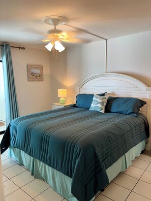 2 chambres, fer et planche à repasser, accès au Wi-Fi (inclus)