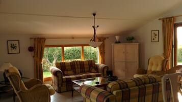 Télévision, table de tennis de table