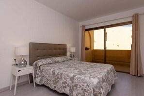 1 makuuhuone, silitysrauta/-lauta, Wi-Fi, vuodevaatteet