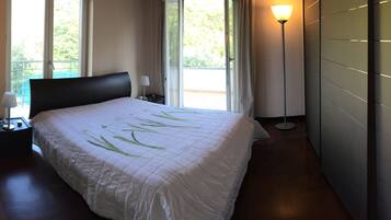 2 chambres, fer et planche Ă repasser, Wi-Fi, draps fournis