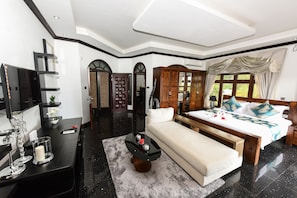 Deluxe Suite, Sea View