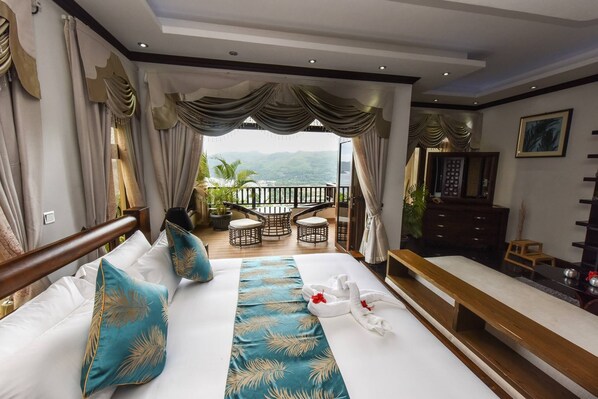 华丽套房, 海景 | 迷你吧、客房内保险箱、熨斗/熨衣板、免费 WiFi