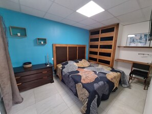 1 Schlafzimmer, Bügeleisen/Bügelbrett, kostenloses WLAN, Bettwäsche