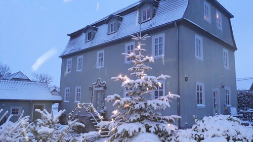 Einzigartige FeWo im Chalet Bösleben voll ökologisch saniertes Denkmal