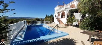 Villa Loro Loco
