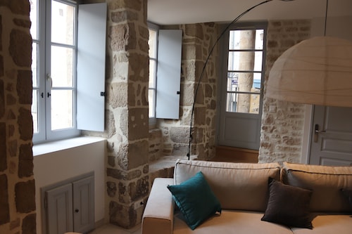 Le Jardin d'Olive - Picturesque house in the old center of Terrasson