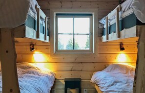 4 bedrooms, free WiFi