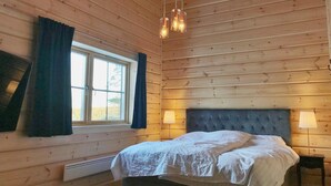 4 soverom, reiseseng for barn, wi-fi (inkludert) og sengetøy