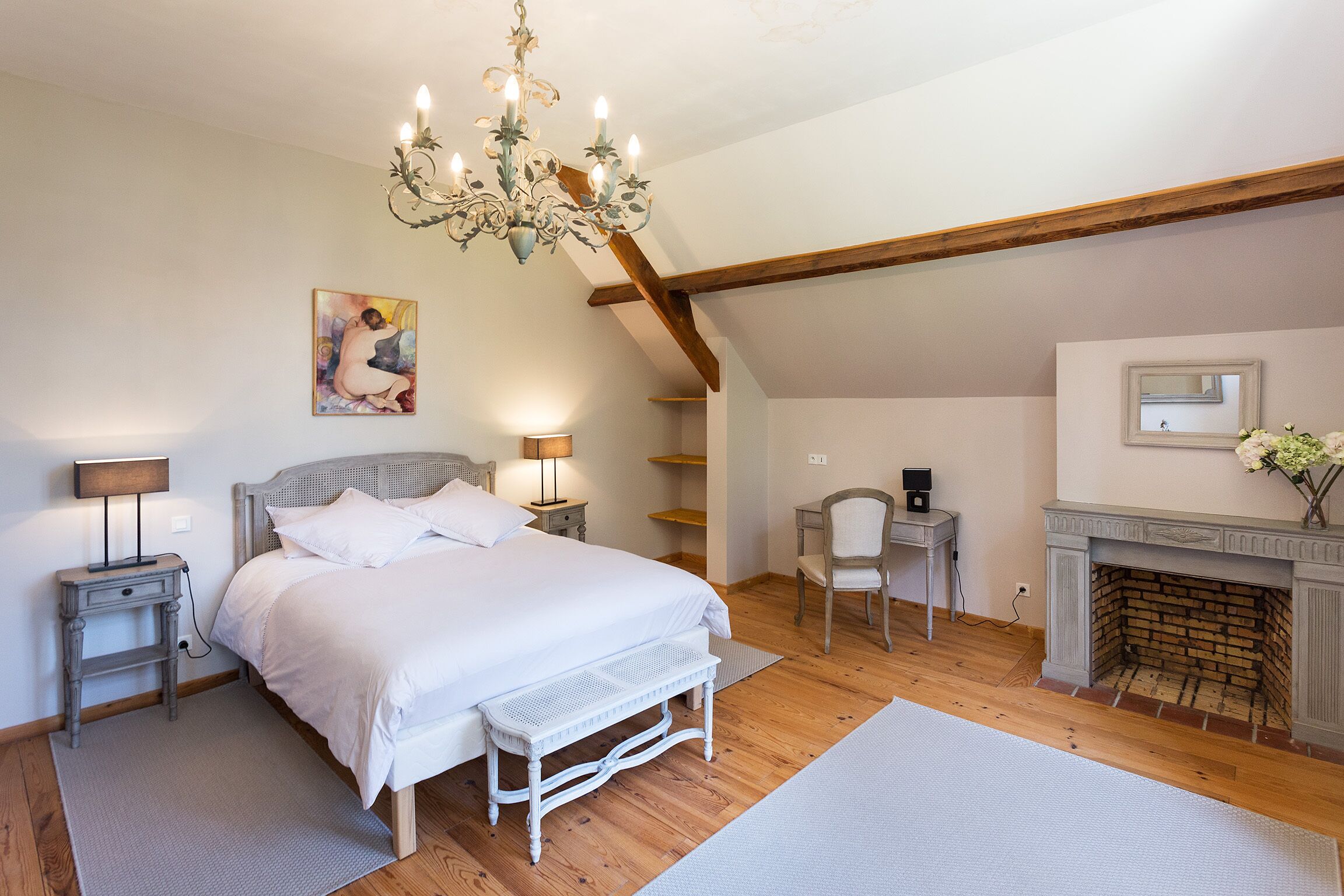 6 slaapkamers, reisbedje, wifi, beddengoed