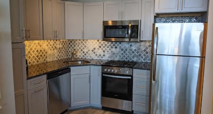 Lakefront Condo on Crooked Lake, Family-Friendly, Boat Slip Available