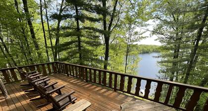 Lakefront Chalet - Badwater Lodge - Gorgeous Lake Views